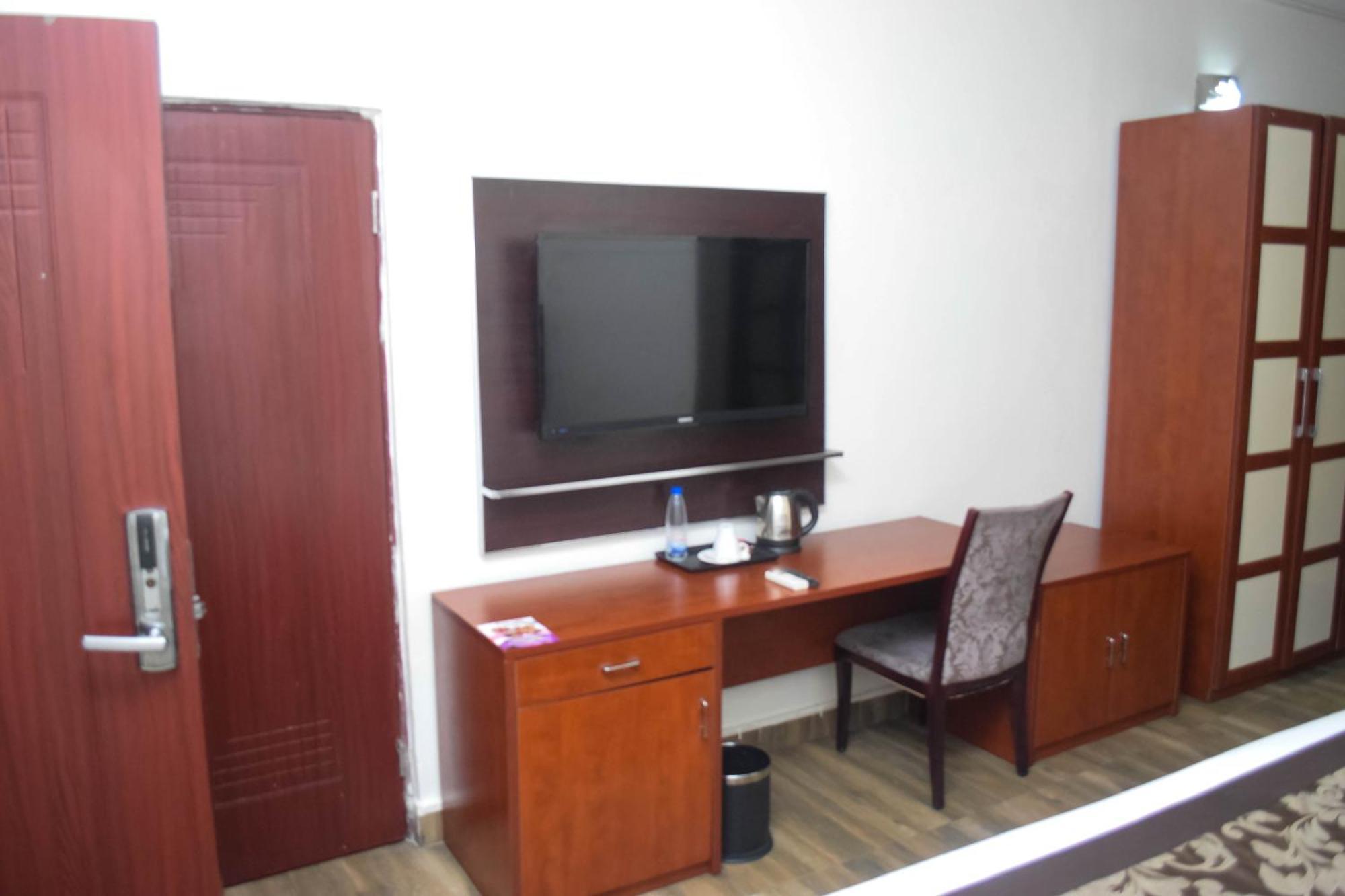 Golden Tulip Hotel -Gt31 Stadium Road Port Harcourt Exterior foto