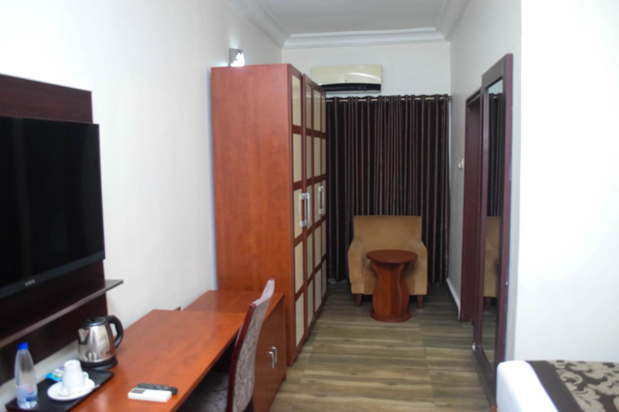 Golden Tulip Hotel -Gt31 Stadium Road Port Harcourt Exterior foto