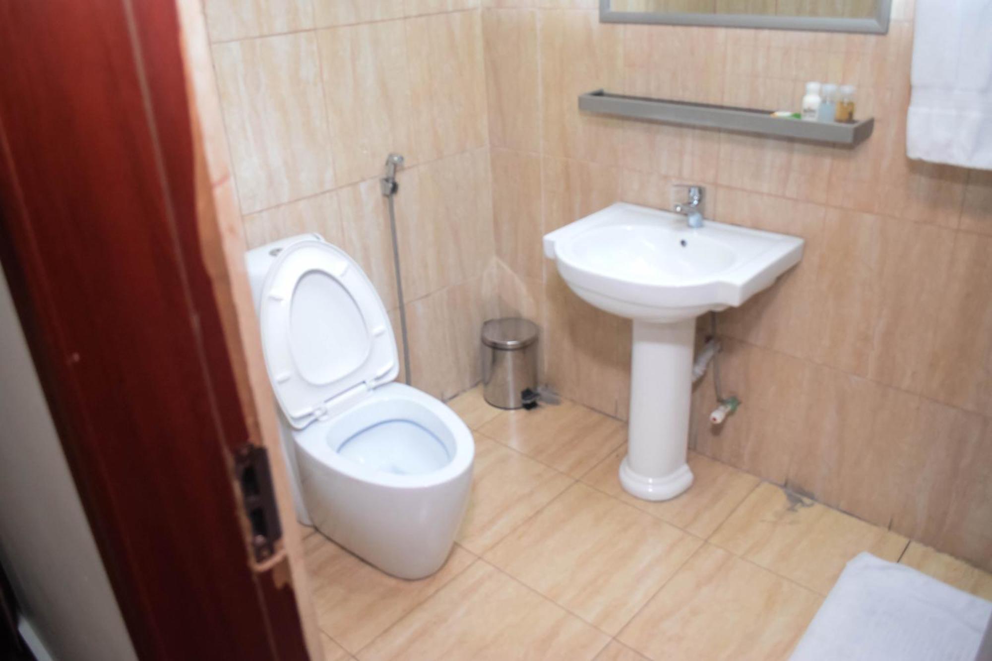 Golden Tulip Hotel -Gt31 Stadium Road Port Harcourt Exterior foto