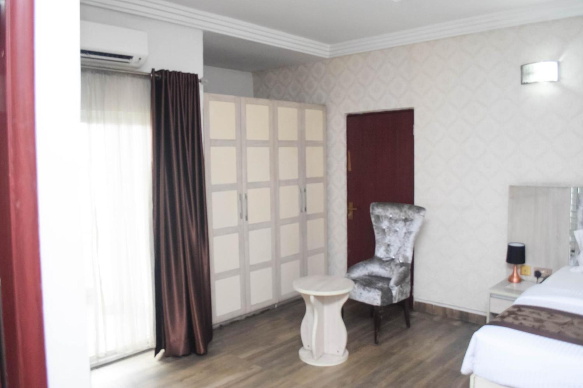 Golden Tulip Hotel -Gt31 Stadium Road Port Harcourt Exterior foto