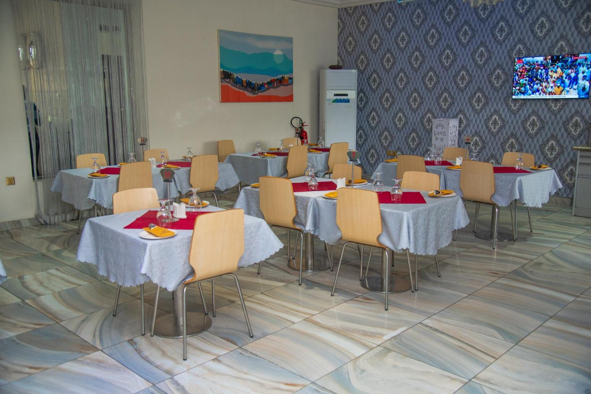 Golden Tulip Hotel -Gt31 Stadium Road Port Harcourt Exterior foto